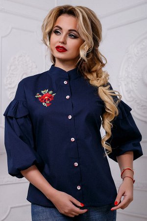 Блуза 2581 БЛУЗА 2581
- блуза прямого силуэта, со спущенным плечом;
- блуза с центральной планкой по полочке, которая застегивается на пуговицы;
- воротник стойка;
- рукав 3/4, расширенный к низу, соб