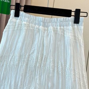 Юбка А-силуэта из французского плиссированного кружева с высокой талией и драпировкой, белый