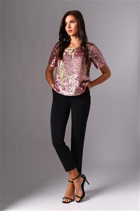 Комплект Комплект МиА-Мода 1105-2 розовый 
Состав ткани: ПЭ-95%; Спандекс-5%; 
Рост: 164 см.

Молодежный женский комплект состоит из блузки и брюк.Блузка прямого силуэта на трикотажной подкладке. Дли