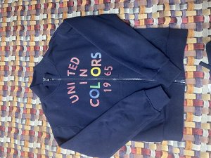 Спортивный костюм на девочку фирмы United Colors of Benetton
