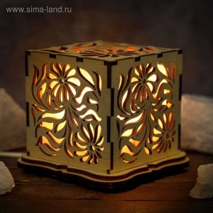 Светильник соляной "Цветы", куб, цельный кристалл, деревянный декор