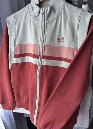 Худи от ESME Studio Дания
