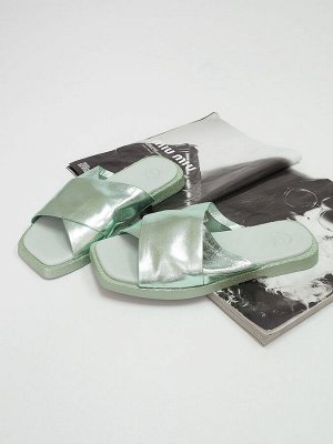 Шлепанцы кожаные AQUAMARIN 9839-821-27923 от 1 шт.