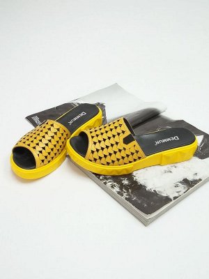 Шлепанцы женские DEMMUR 255-26 от 1 шт.