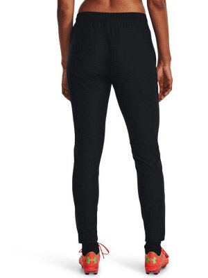 Черные - спортивные брюки Under Armour Challenger Pique