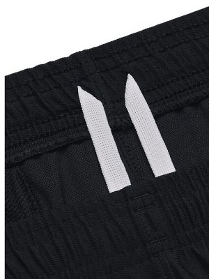 Черные - спортивные брюки Under Armour Challenger Pique