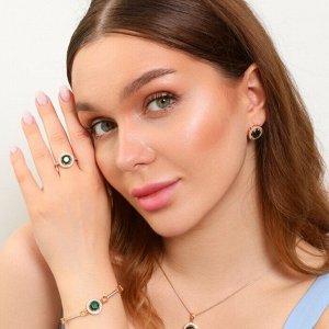 Комплект ювелирная бижутерия коллекция  "Дубай" серьги,кулон, браслет и кольцо 19 р, покрытие: позолота, вставка: фианиты, цвет: прозрачный и зеленый, арт.213.755-19