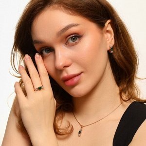 Комплект ювелирной бижутерии коллекция "Дубай"  серьги, кулон и кольцо 19 р, покрытие позолота, вставка: фианиты, цвет: зеленый и прозрачный, арт.213.519-19