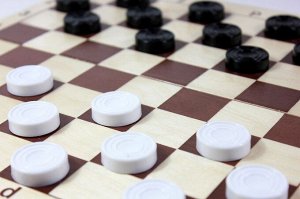 Игра настольная "Шахматы и шашки" (деревянная коробка, поле 29см х 29см)