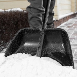 Лопата для уборки снега пластиковая Profi, 550 х 415 х 1405 мм, алюминиевый черенок, Palisad