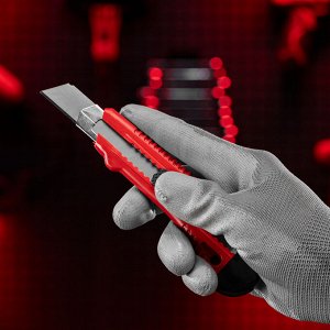 Нож, 18 мм, выдвижное лезвие, металлическая направляющая Matrix