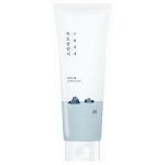 Мягкая пенка для умывания с морской водой Round Lab 1025 Dokdo Cleanser, 240мл