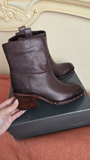 Новые ботинки Graciana