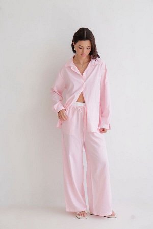 Костюм брючный розовый в полоску