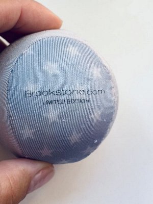 Мяч Waboba Pro отскакивает от воды
