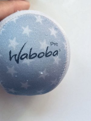 Мяч Waboba Pro отскакивает от воды