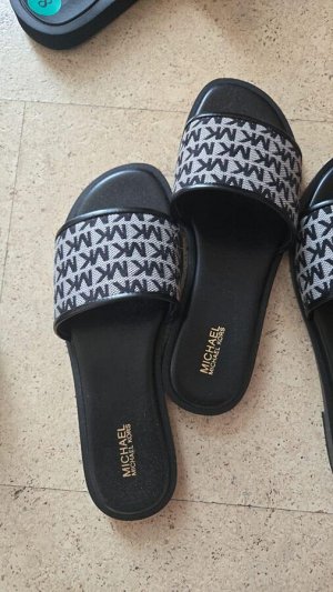 Босоножки, шлепки Michael Kors, 37-38 р