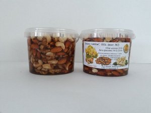 Мёд натуральный Липовый с орешками кешью, миндаля, грецкий 600г. (300+300) Микс №3