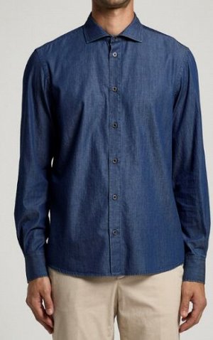 РУБАШКА Tessuto: 100% COTONE
Classic shirt, rinse washed
Spread collar with short points and splint
Long sleeves
Back yoke
Front button fastening
Regular fit