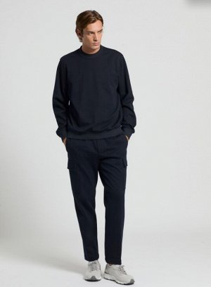 Свитшот Tessuto: 90% COTONE 10% POLIAMMIDiCA
Tessuto 2: 97% COTONE 3% ELASTAN
Roundneck sweater
Long set-in sleeves
Collar, bottom and cuff rib knit
Relaxed fit
Centre back length: 70cm
Peserico metal