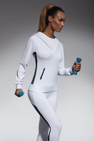Топ Толстовка с капюшоном для фитнеса свободного кроя Imagin blouse 200 den бело-голубого цвета изготовлена из полностью непрозрачного, эластичного, корректирующего фигуру материала. Благодаря примене