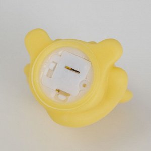 Фигурка светящаяся RISALUX «Счастливый кот», LED-ночник, 2 Вт, LR44, жёлтый, 3.5x4x4 см