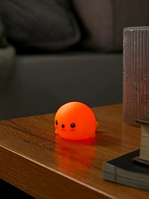 Фигурка светящаяся RISALUX «Стесняш», LED-ночник, 2 Вт, LR44, жёлтый, 4.5x5x4 см