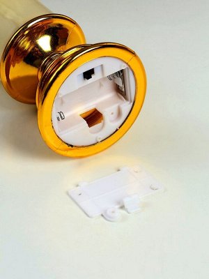 Светодиодная свеча на подсвечнике RISALUX с эффектом живого пламени, LED-ночник, от батареек 2xААА, золото, 7x7x14.5 см