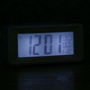 Часы-будильник электронные, с подсветкой, температура, дата, батарея 2ААА, 11х4.5х5 см