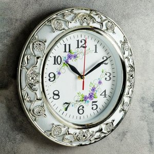 Часы настенные круглые "Серия Ретро. Сирневые цветы", d=30 см, рама белая, объемный узор серебристый