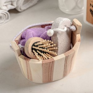 Набор банный в деревянном ушате 3 предмета: мочалка-бант, пемза, расческа