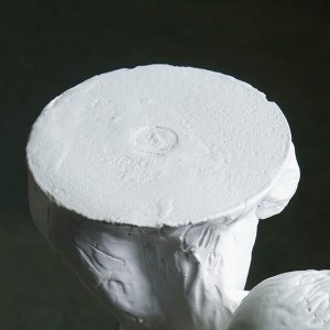 Фигура с кашпо "Гречанка большая", белый, 0,9 л/88 см