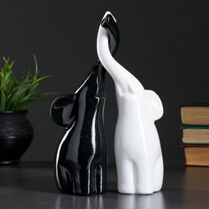 Фигура "Пара слонов"  9х15х25см чёрный/белый глянец