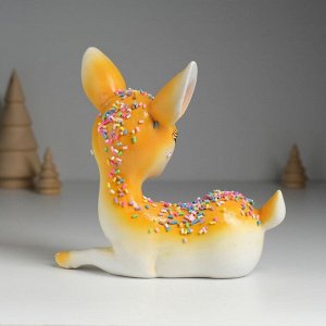 Фигурка полистоун «Олень лежащий с посыпкой», 16.5x7x16 см