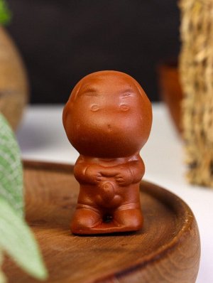 Фигурка для чайной церемонии TAKE IT EASY «Писающий мальчик», керамика, 3.5x3.5x6 см