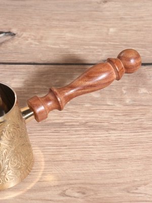 Турка "Золотые узоры" латунь, с деревянной ручкой, 250 мл
