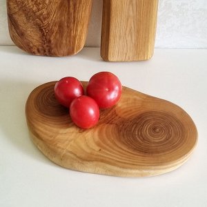 Доска деревянная для подачи блюд, разделочная