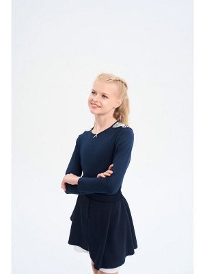 Блузка Цвет: темно-синий
Вид застежки: Без застежки
Длина рукава: Длинные
Комплектация: Блузка
Материал: кулирка с лайкрой
Покрой: Прилегающий
Производство: РОССИЯ
Сезон: круглогодичный
Состав: 92% хл