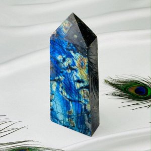 Кристалл из Лабрадора