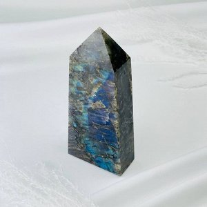 Кристалл из Лабрадора