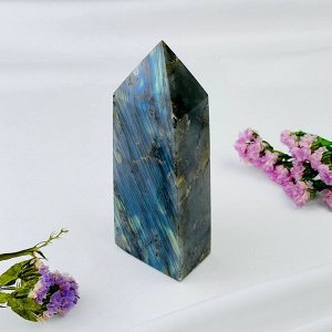 Кристалл из Лабрадора
