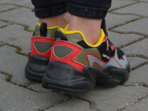 КРОССОВКИ- BLACK/RED
