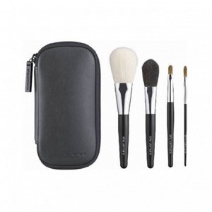 Shu Uemura — универсальный комплект из 4 профессиональных кистей