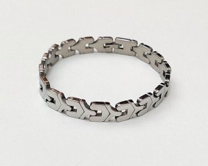 Браслет из стали