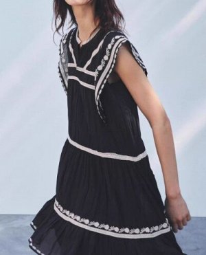 ПЛАТЬЕ ZARA С КОНТРАСТНОЙ ВЫШИВКОЙ арт. 5107049 093, черный