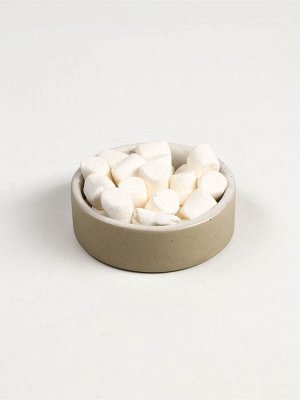 Подарочный набор новогодний «Согрею снежной зимой»: маршмеллоу, вкус: пломбир 50 г., леденец, вкус: клубника, 15 г.