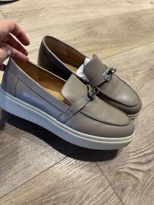Женские лоферы