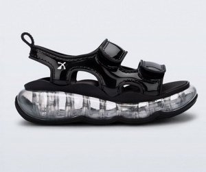 Сандалии Очень крутые!!! Коллаборация с Nike Прозрачная подошва. Мягкая стелька. Липучки рабочие.  Подошва не скользкая, резиновая.