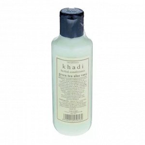 Кондиционер без SLS для сухих волос "Зелёный чай и алоэ" Кхади Green Tea & Aloevera Hair Conditioner Khadi 210 мл.