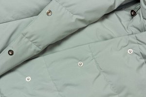 Куртка Легкая зимняя куртка - самый подходящий вариант для активных леди. Идеальная длина, прикрывающая бедра, умеренный объем изделия, покрой рукава - реглан, все это сочетания для максимально удобно